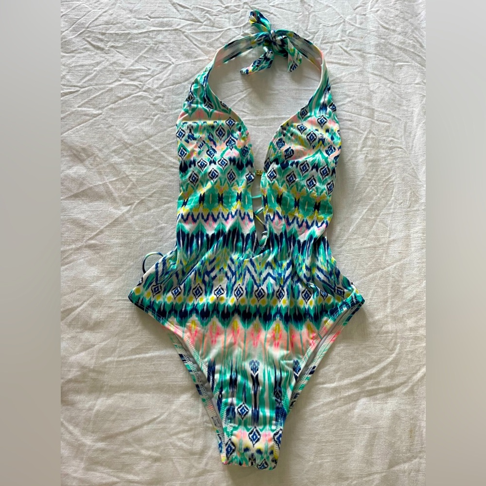 Bar III Like New Bathing Suit One piece Worn Once Size Medium